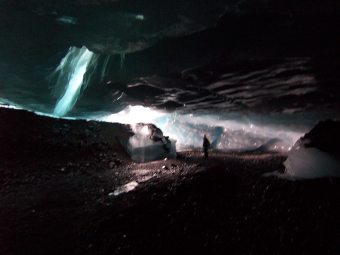 Gletscherhöhle